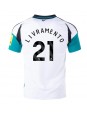 Newcastle United Tino Livramento #21 Tredjedrakt 2024-25 Korte ermer